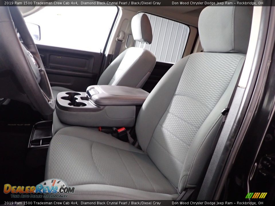 2019 Ram 1500 Tradesman Crew Cab 4x4 Diamond Black Crystal Pearl / Black/Diesel Gray Photo #14
