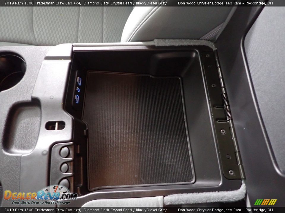 2019 Ram 1500 Tradesman Crew Cab 4x4 Diamond Black Crystal Pearl / Black/Diesel Gray Photo #21