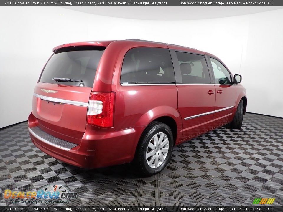 2013 Chrysler Town & Country Touring Deep Cherry Red Crystal Pearl / Black/Light Graystone Photo #9