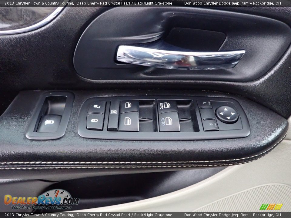 2013 Chrysler Town & Country Touring Deep Cherry Red Crystal Pearl / Black/Light Graystone Photo #11
