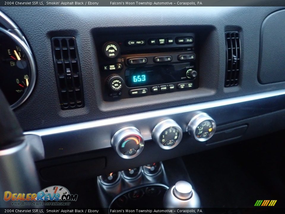 2004 Chevrolet SSR LS Smokin' Asphalt Black / Ebony Photo #21