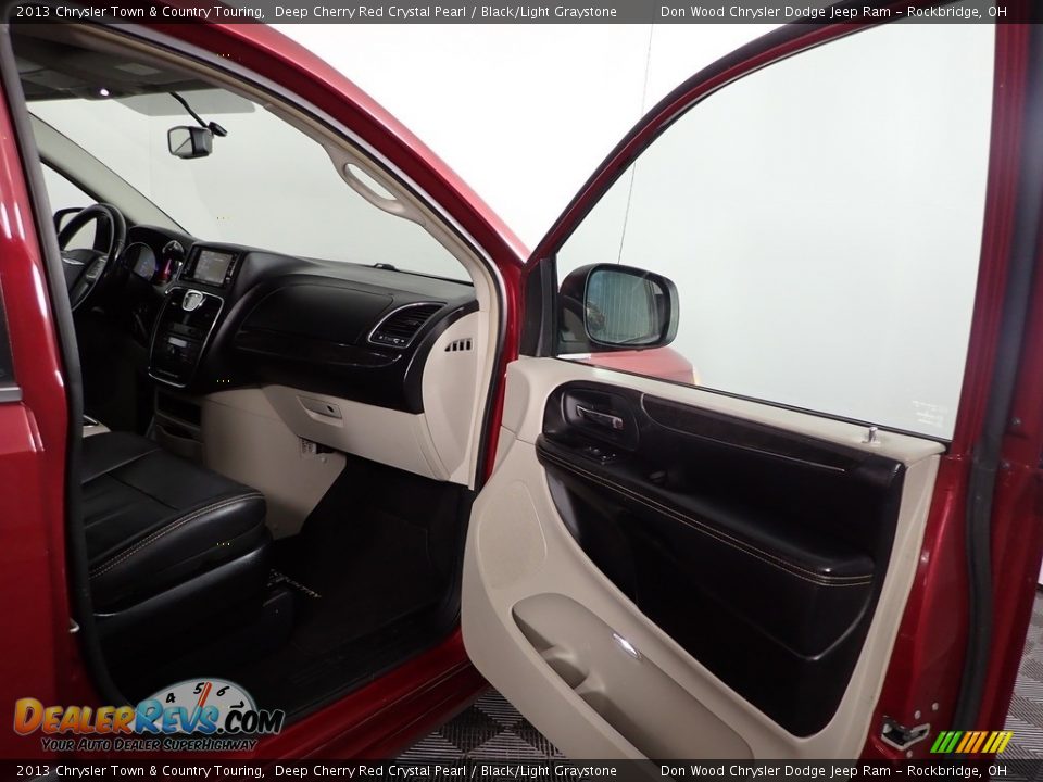 2013 Chrysler Town & Country Touring Deep Cherry Red Crystal Pearl / Black/Light Graystone Photo #27
