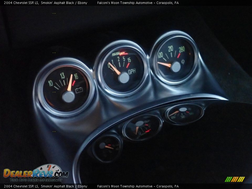 2004 Chevrolet SSR LS Smokin' Asphalt Black / Ebony Photo #22