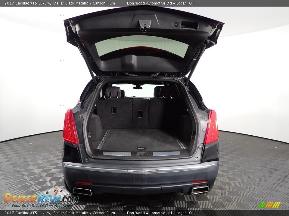 2017 Cadillac XT5 Luxury Stellar Black Metallic / Carbon Plum Photo #11