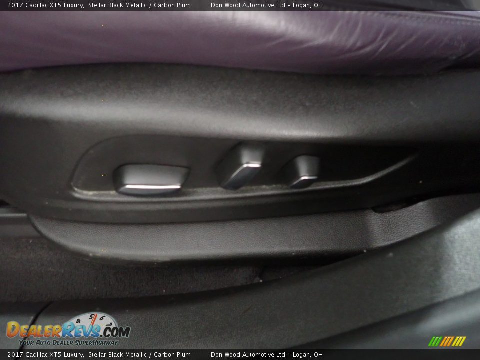 2017 Cadillac XT5 Luxury Stellar Black Metallic / Carbon Plum Photo #16
