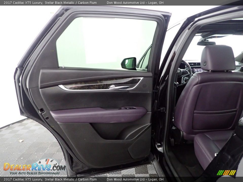 2017 Cadillac XT5 Luxury Stellar Black Metallic / Carbon Plum Photo #26
