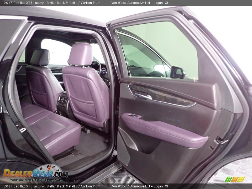 2017 Cadillac XT5 Luxury Stellar Black Metallic / Carbon Plum Photo #32
