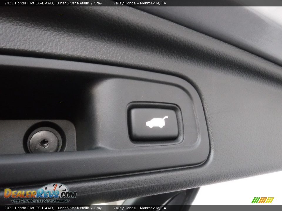 2021 Honda Pilot EX-L AWD Lunar Silver Metallic / Gray Photo #33