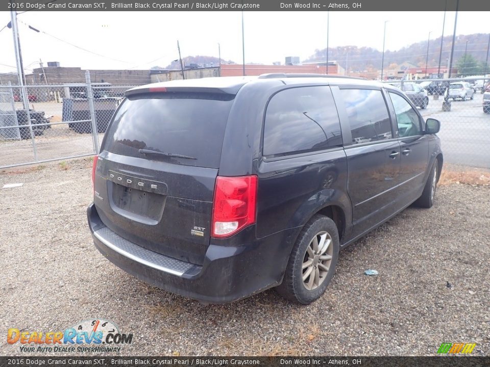 2016 Dodge Grand Caravan SXT Brilliant Black Crystal Pearl / Black/Light Graystone Photo #10