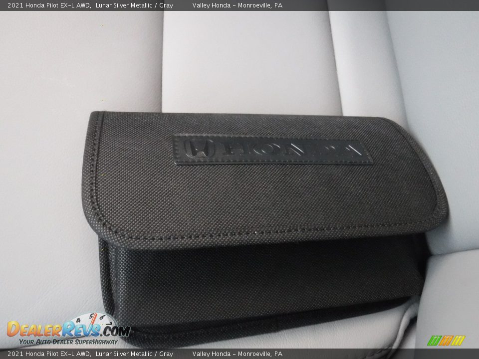 2021 Honda Pilot EX-L AWD Lunar Silver Metallic / Gray Photo #35