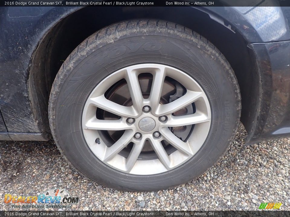 2016 Dodge Grand Caravan SXT Brilliant Black Crystal Pearl / Black/Light Graystone Photo #12