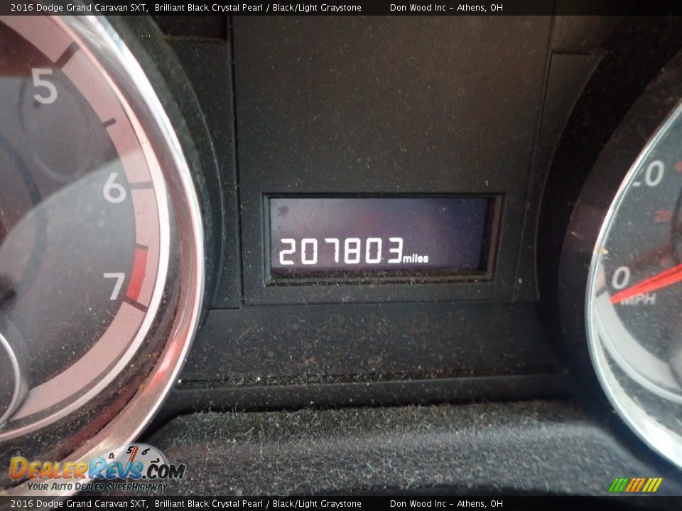 2016 Dodge Grand Caravan SXT Brilliant Black Crystal Pearl / Black/Light Graystone Photo #13