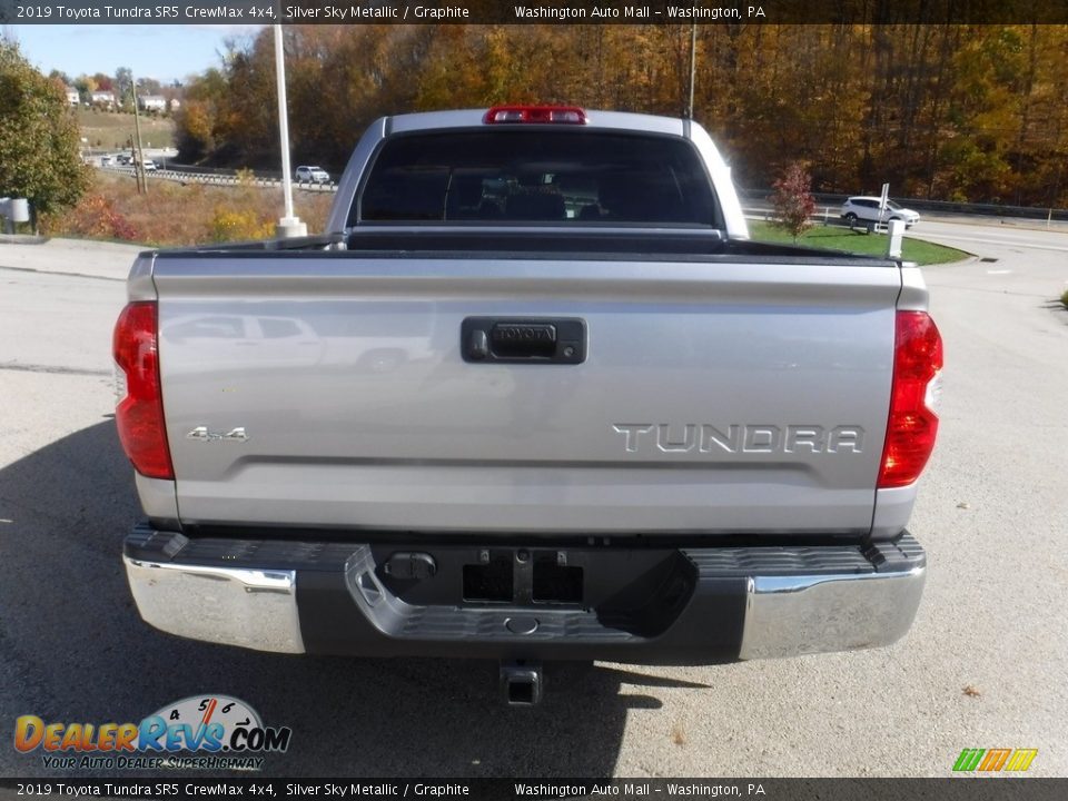 2019 Toyota Tundra SR5 CrewMax 4x4 Silver Sky Metallic / Graphite Photo #17