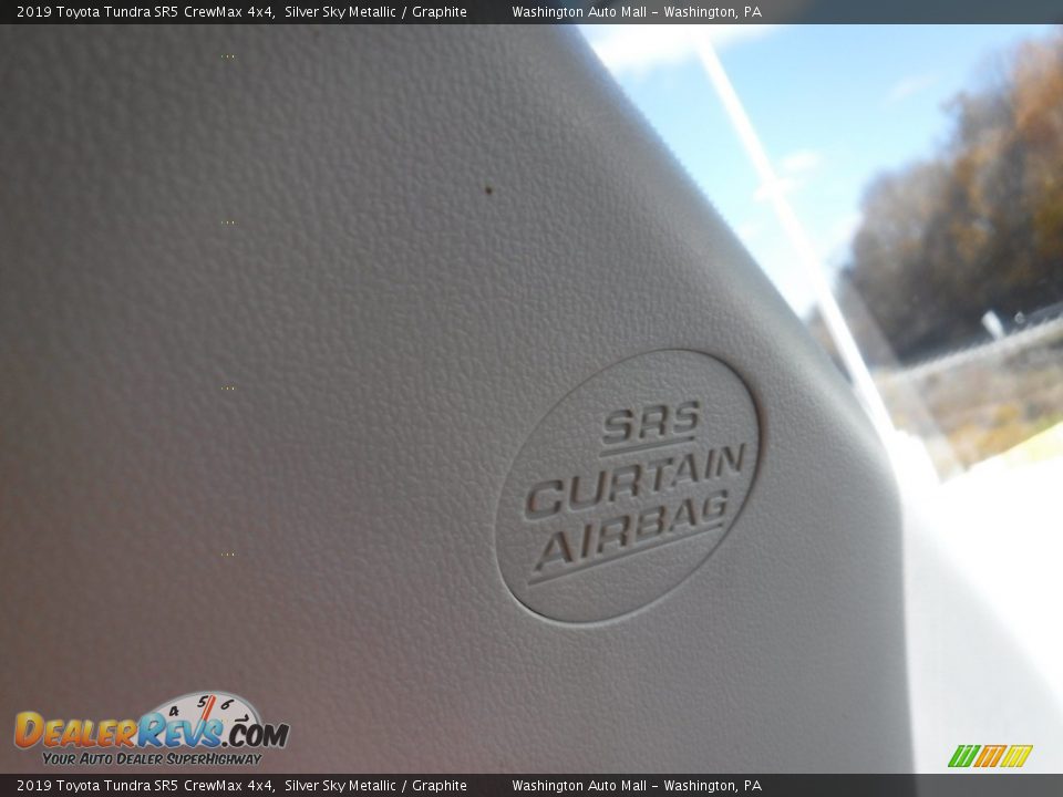 2019 Toyota Tundra SR5 CrewMax 4x4 Silver Sky Metallic / Graphite Photo #26