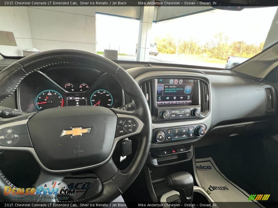 Dashboard of 2015 Chevrolet Colorado LT Extended Cab Photo #16