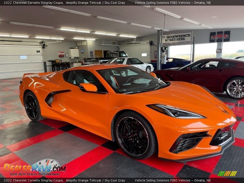 Front 3/4 View of 2022 Chevrolet Corvette Stingray Coupe Photo #1