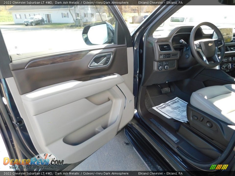 2022 Chevrolet Suburban LT 4WD Dark Ash Metallic / Gideon/­Very Dark Atmosphere Photo #15