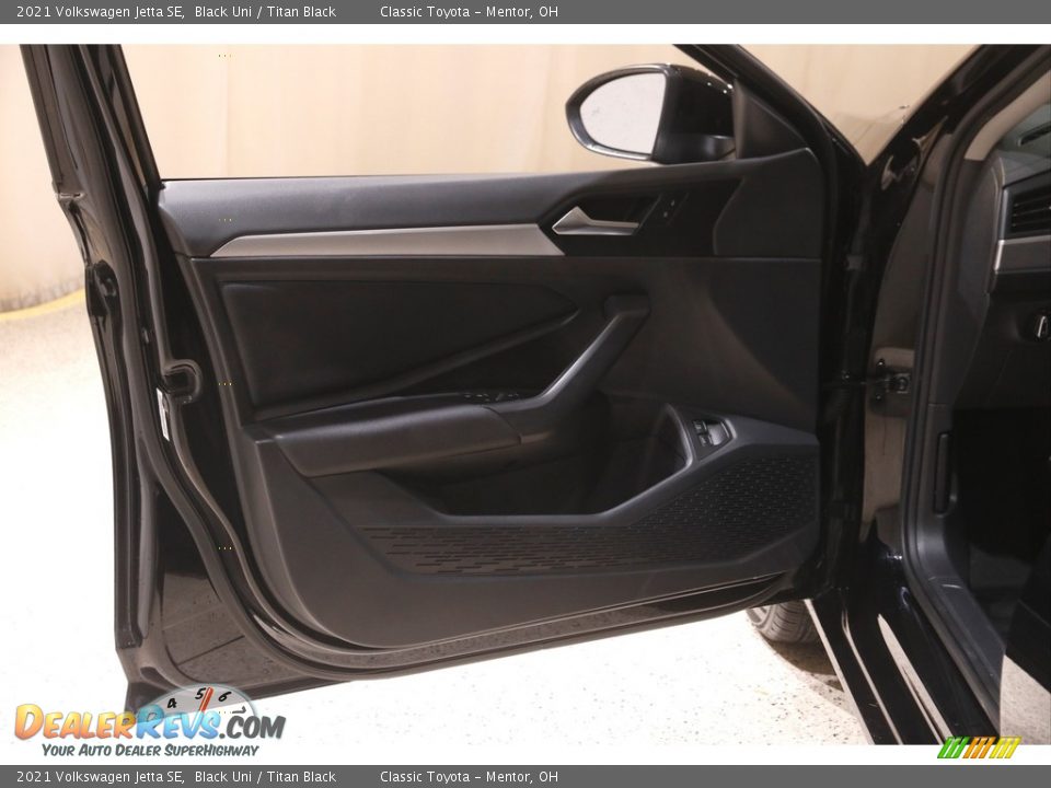 2021 Volkswagen Jetta SE Black Uni / Titan Black Photo #4
