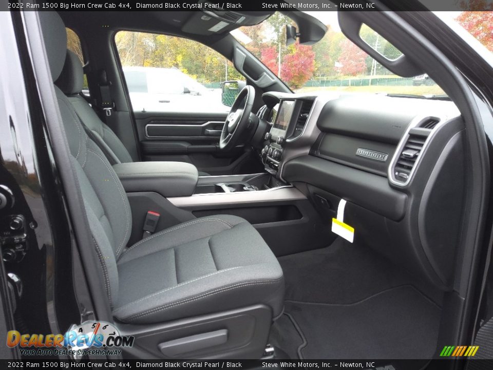 Front Seat of 2022 Ram 1500 Big Horn Crew Cab 4x4 Photo #17