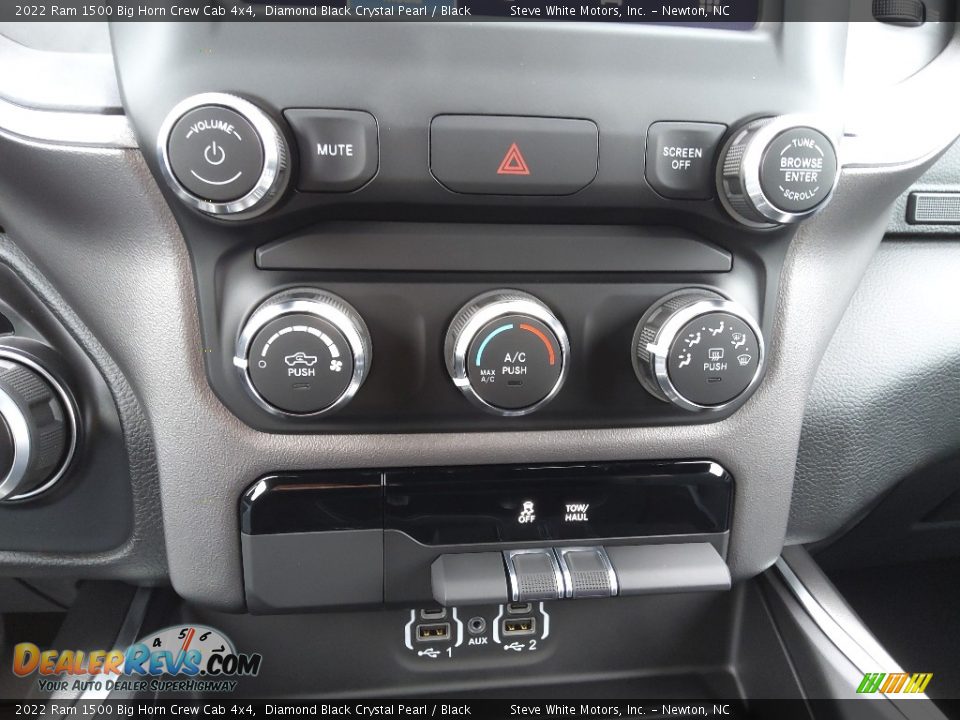 Controls of 2022 Ram 1500 Big Horn Crew Cab 4x4 Photo #24