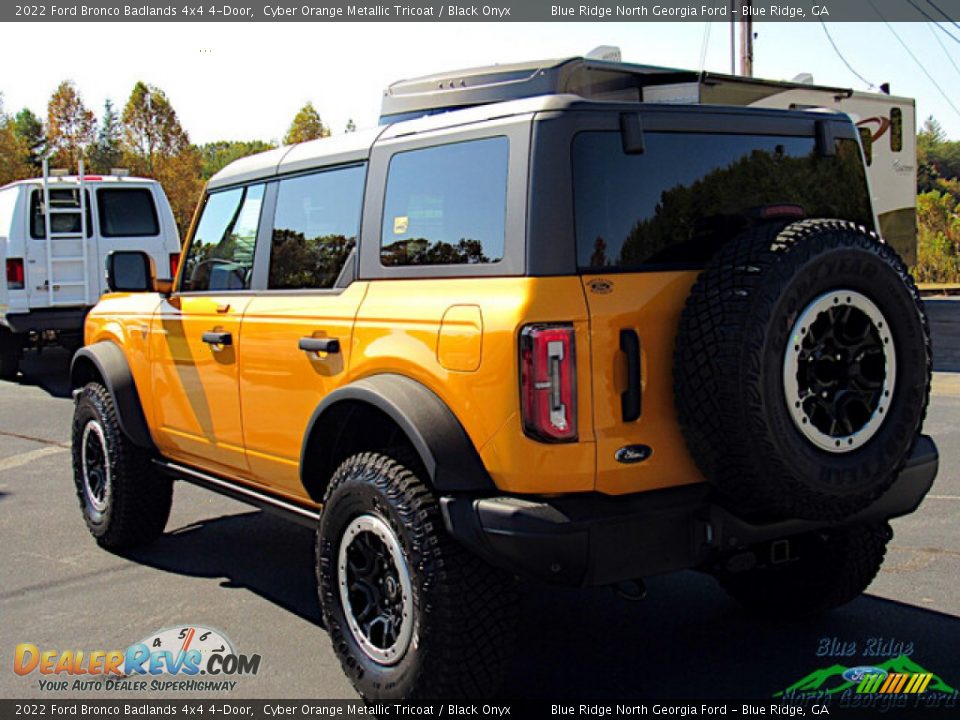 2022 Ford Bronco Badlands 4x4 4-Door Cyber Orange Metallic Tricoat / Black Onyx Photo #3