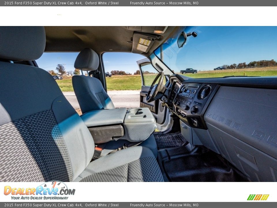 2015 Ford F350 Super Duty XL Crew Cab 4x4 Oxford White / Steel Photo #14