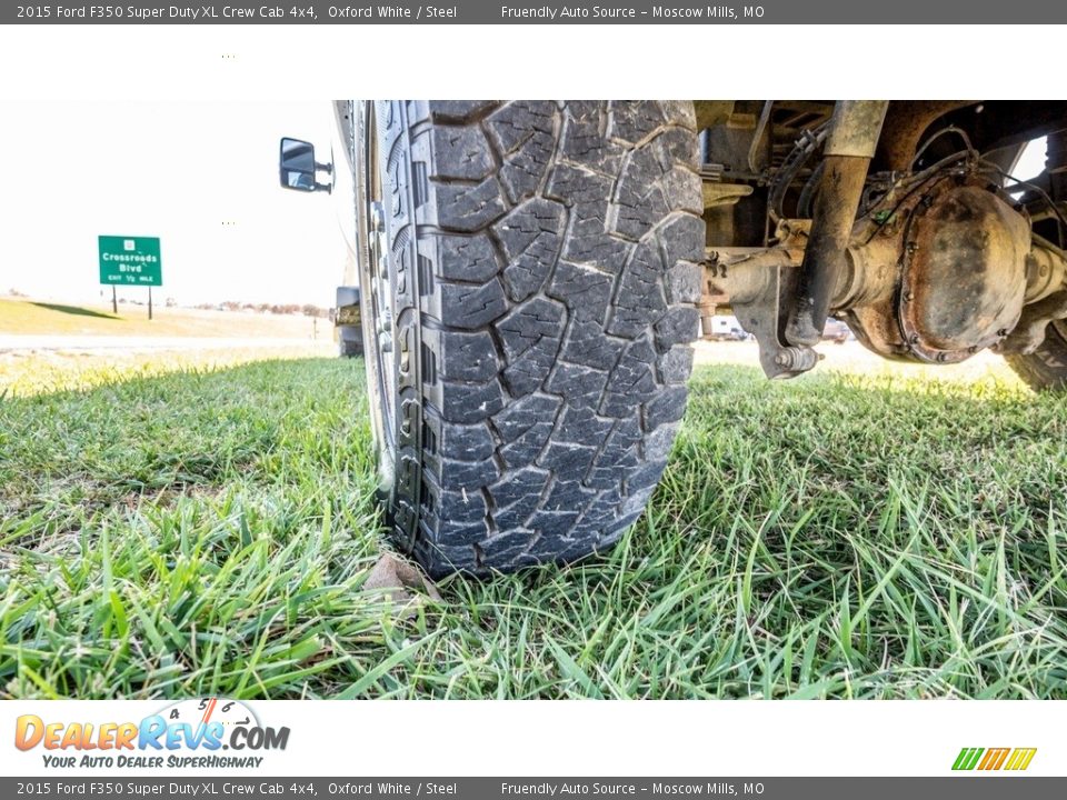 2015 Ford F350 Super Duty XL Crew Cab 4x4 Oxford White / Steel Photo #23
