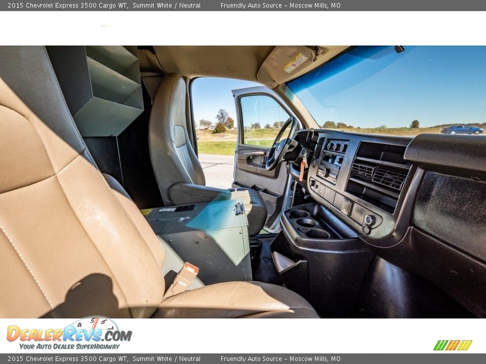 2015 Chevrolet Express 3500 Cargo WT Summit White / Neutral Photo #25