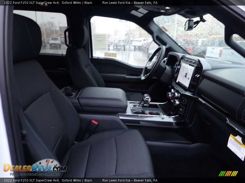 2022 Ford F150 XLT SuperCrew 4x4 Oxford White / Black Photo #12