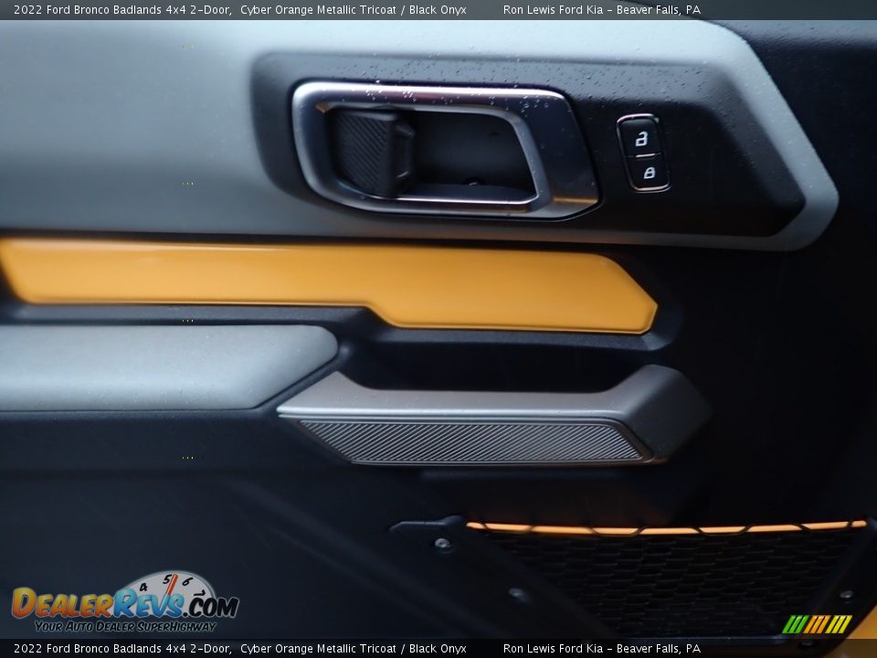 2022 Ford Bronco Badlands 4x4 2-Door Cyber Orange Metallic Tricoat / Black Onyx Photo #13