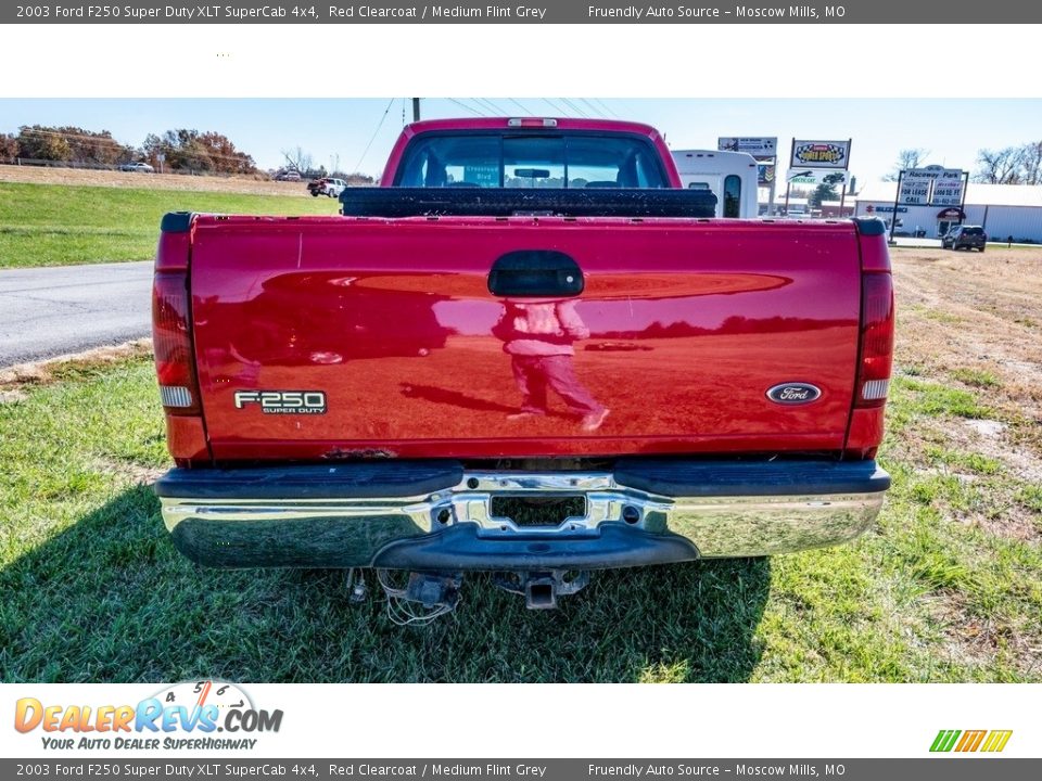 2003 Ford F250 Super Duty XLT SuperCab 4x4 Red Clearcoat / Medium Flint Grey Photo #4