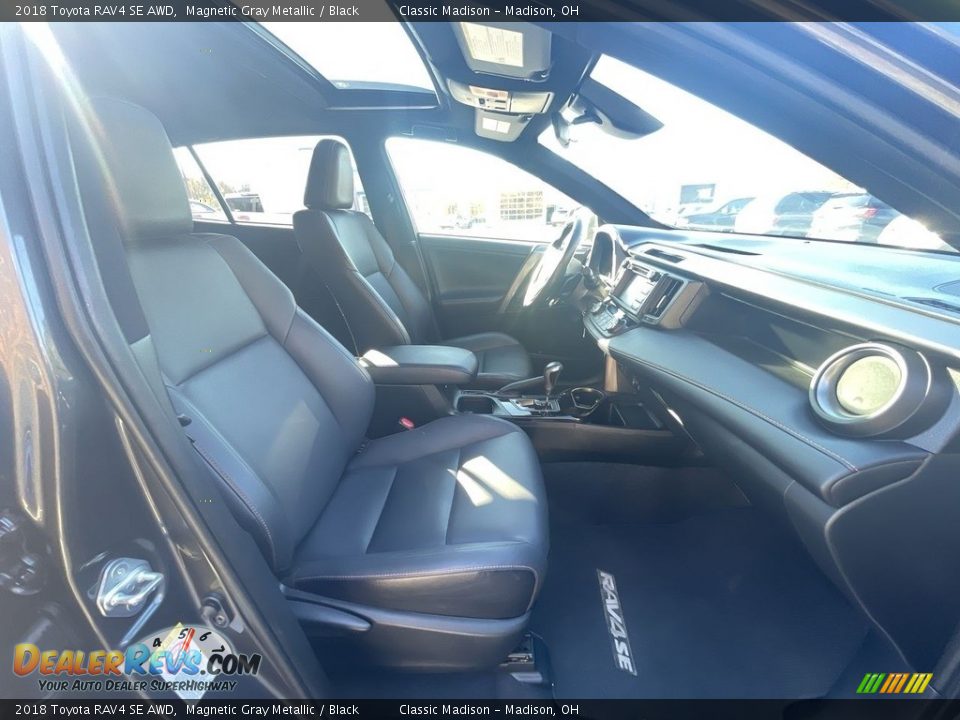 2018 Toyota RAV4 SE AWD Magnetic Gray Metallic / Black Photo #19