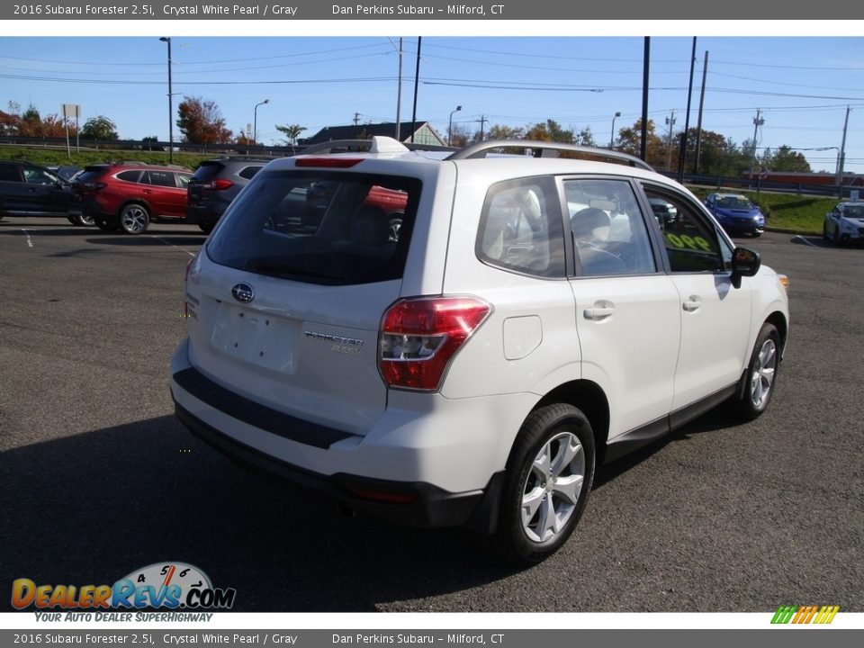 2016 Subaru Forester 2.5i Crystal White Pearl / Gray Photo #5