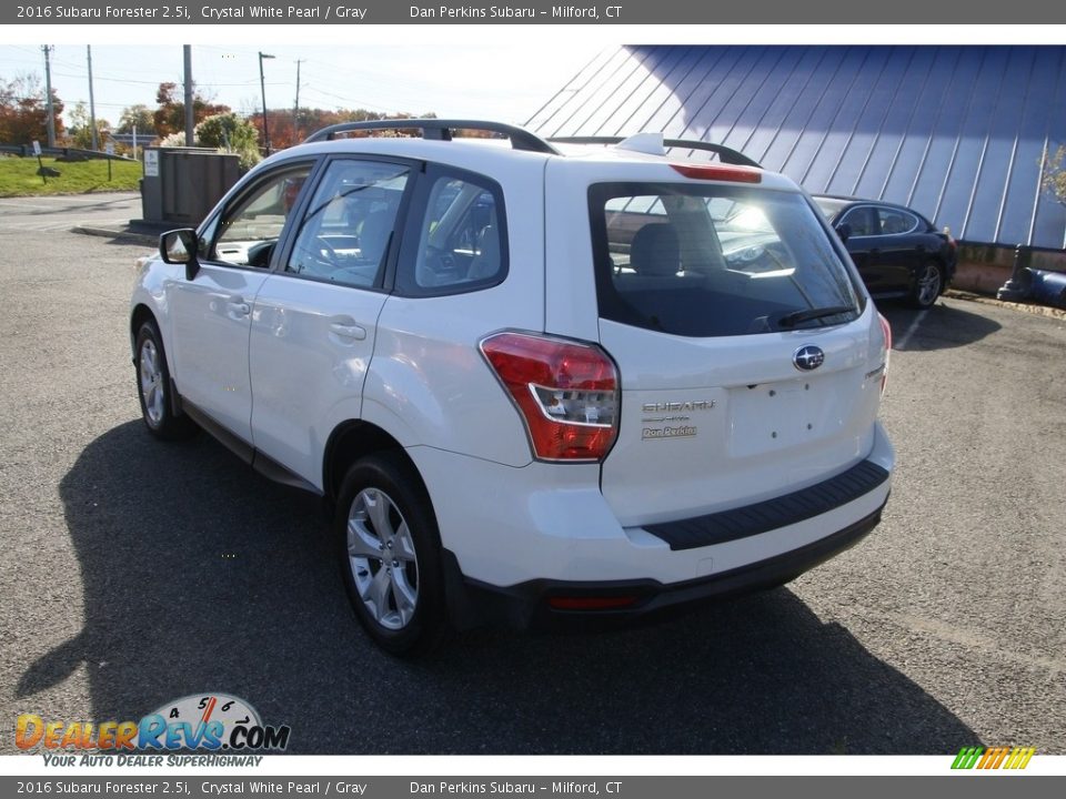 2016 Subaru Forester 2.5i Crystal White Pearl / Gray Photo #7