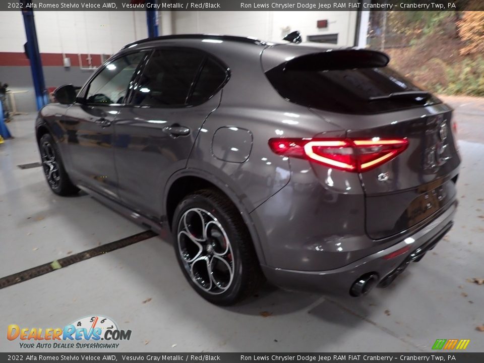 2022 Alfa Romeo Stelvio Veloce AWD Vesuvio Gray Metallic / Red/Black Photo #3