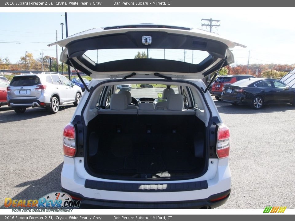 2016 Subaru Forester 2.5i Crystal White Pearl / Gray Photo #13