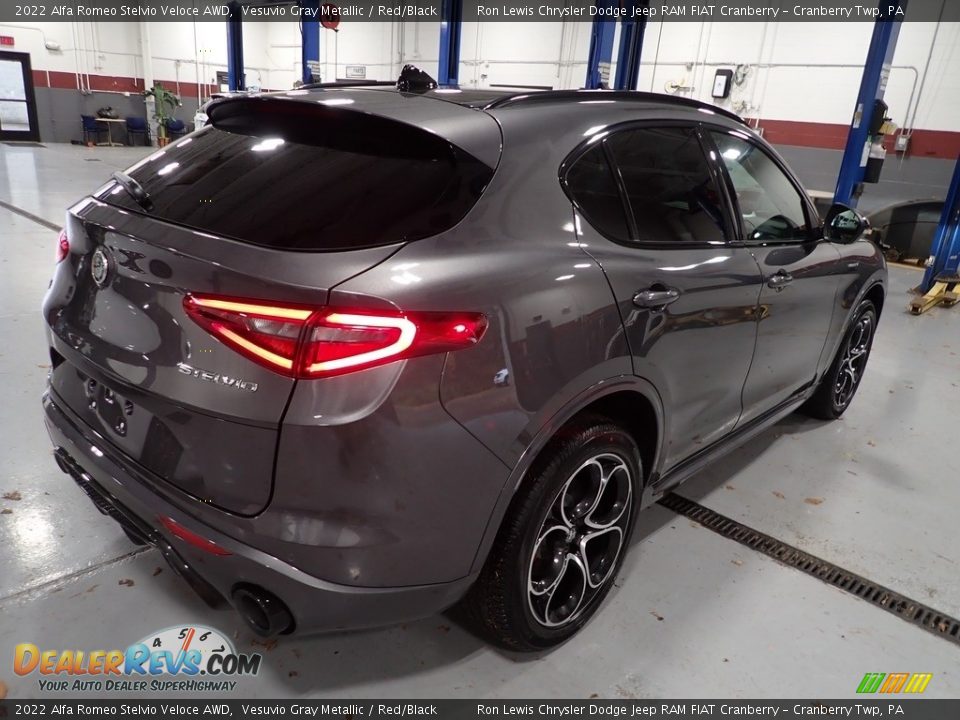 2022 Alfa Romeo Stelvio Veloce AWD Vesuvio Gray Metallic / Red/Black Photo #5