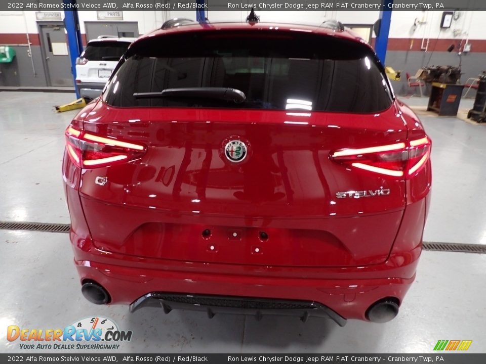 2022 Alfa Romeo Stelvio Veloce AWD Alfa Rosso (Red) / Red/Black Photo #4