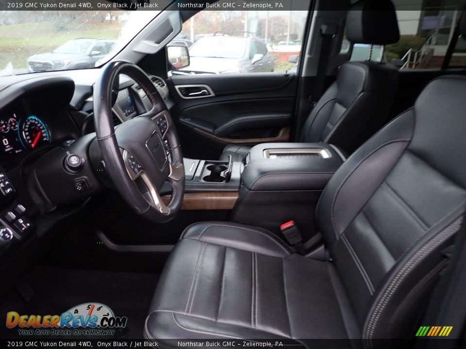 Front Seat of 2019 GMC Yukon Denali 4WD Photo #21