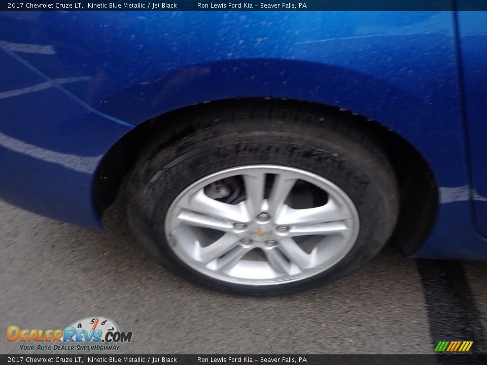 2017 Chevrolet Cruze LT Kinetic Blue Metallic / Jet Black Photo #5