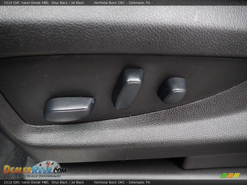 2019 GMC Yukon Denali 4WD Onyx Black / Jet Black Photo #24