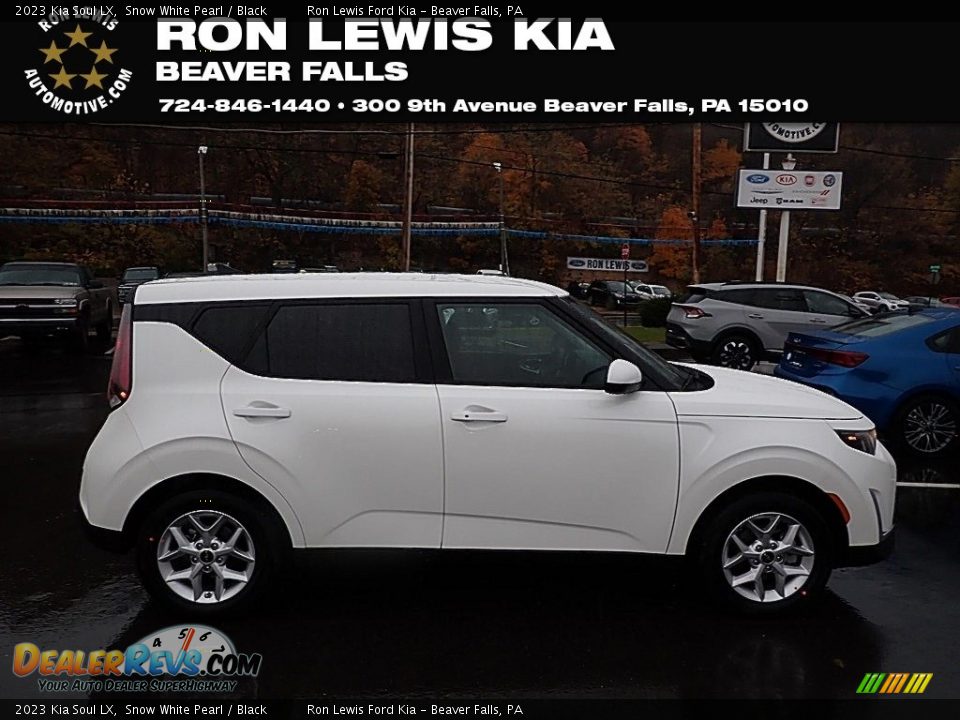 2023 Kia Soul LX Snow White Pearl / Black Photo #1