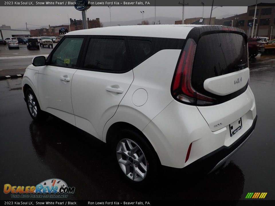 2023 Kia Soul LX Snow White Pearl / Black Photo #6