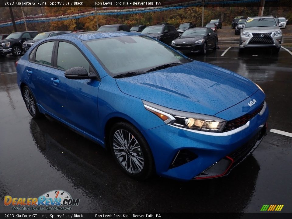 Front 3/4 View of 2023 Kia Forte GT-Line Photo #2