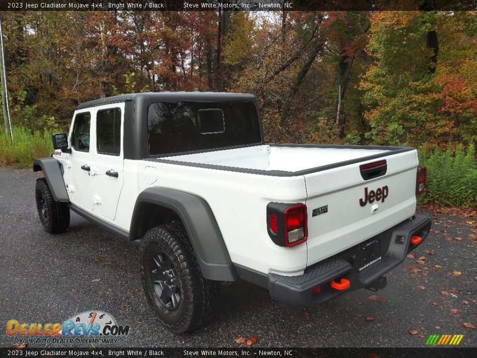 2023 Jeep Gladiator Mojave 4x4 Bright White / Black Photo #9