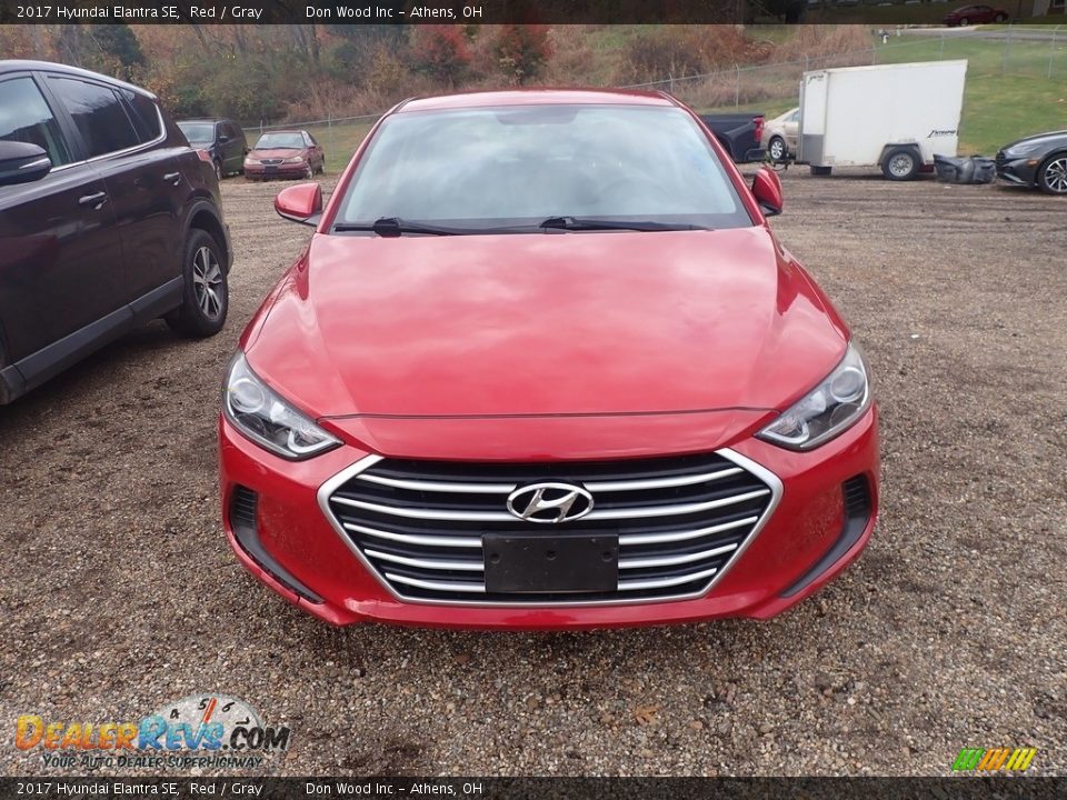 2017 Hyundai Elantra SE Red / Gray Photo #3