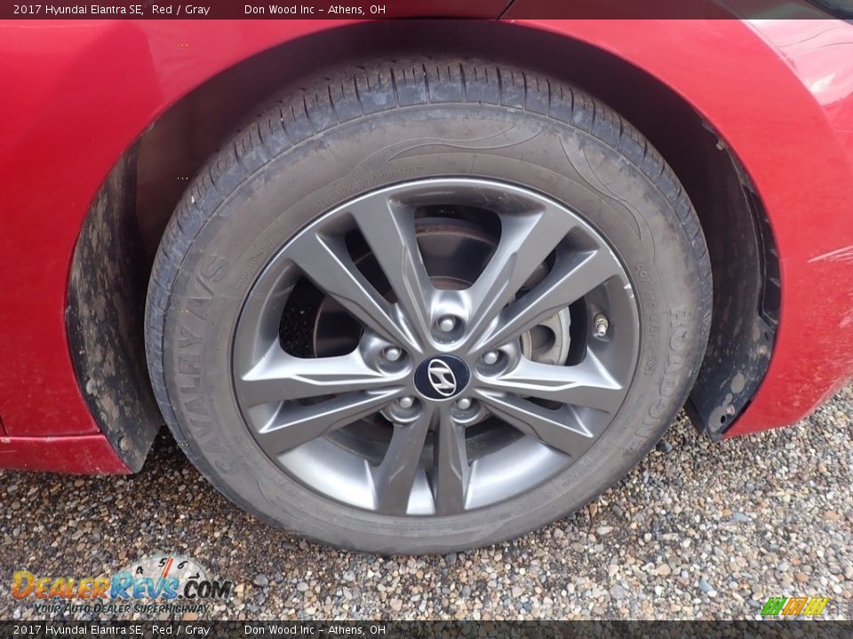2017 Hyundai Elantra SE Red / Gray Photo #12