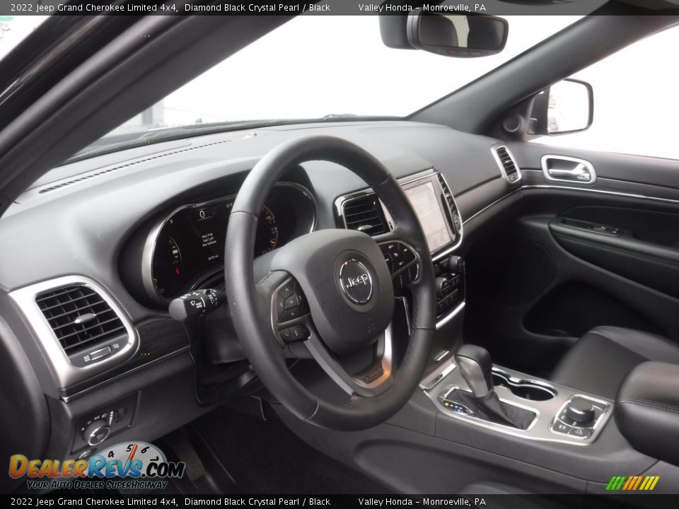 2022 Jeep Grand Cherokee Limited 4x4 Diamond Black Crystal Pearl / Black Photo #14