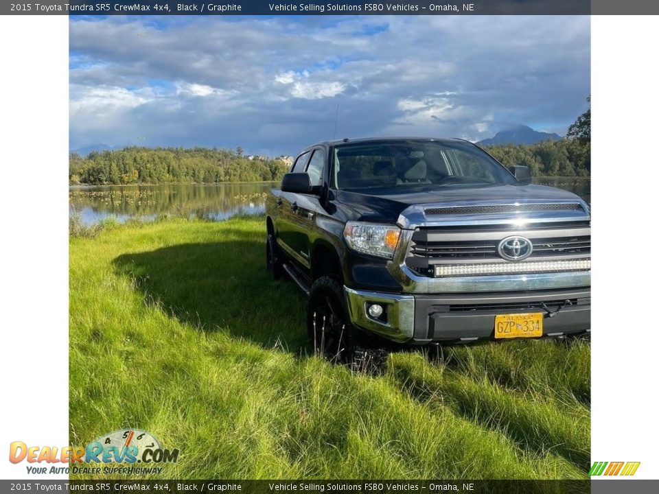 2015 Toyota Tundra SR5 CrewMax 4x4 Black / Graphite Photo #3