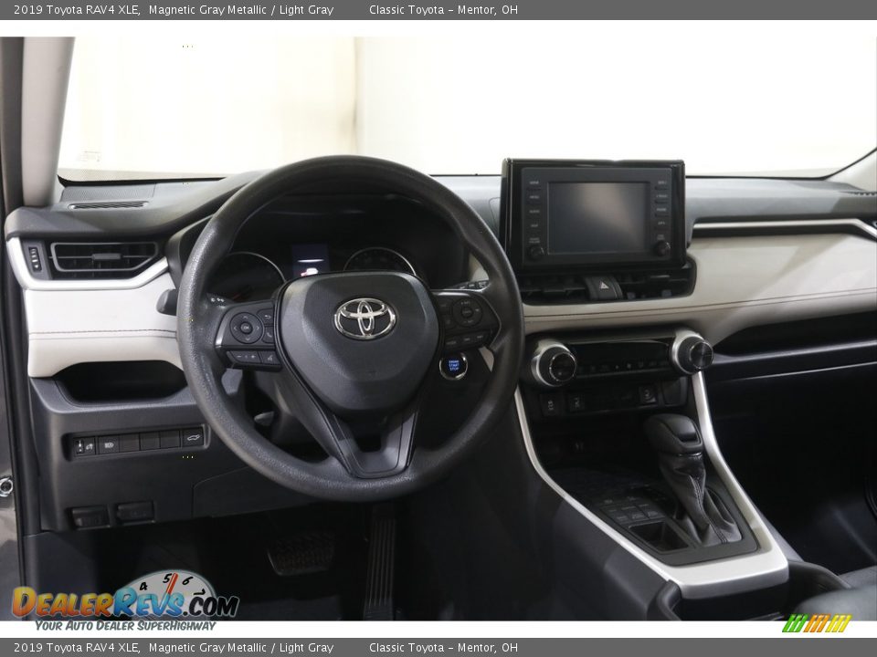 2019 Toyota RAV4 XLE Magnetic Gray Metallic / Light Gray Photo #6